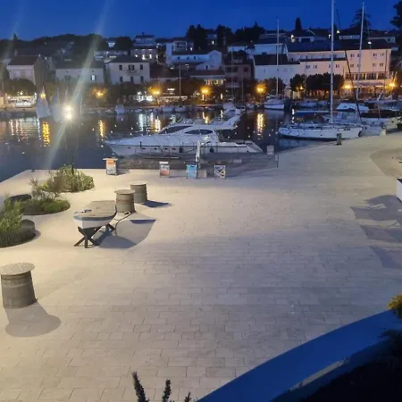 Mara Apartment Malinska