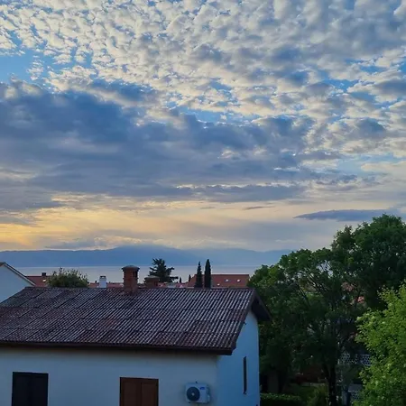 Apartment Mara Malinska